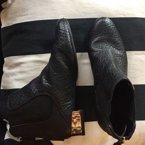 Tory Burch Black Adaire Pebbled Leather Boots 6.5M